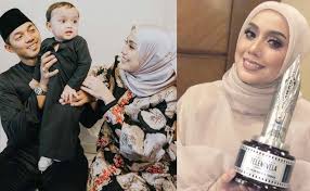 Samihah mia ahmad baderi (lahir 22 februari 1988) merupakan seorang pelakon wanita dan model bebas malaysia. Biodata Pelakon Mia Ahmad Isteri Pemain Bola Sepak Izham Tarmizi Iluminasi