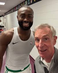 I'm honored. -@billnye No, I'm honored. -@fchwpo Really. I'm honored. -Bill  Srsly, me too! -Jaylen A great night!