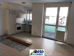 Singen (hohentwiel) liegt im kreis konstanz und ist in 7 stadtteile untergliedert. 1 Zimmer Wohnung Zu Vermieten 78224 Singen Hohentwiel Mapio Net