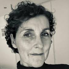 Let's Play Outdoors!: Exploring Nature for Children: McRae, Carla, Ard,  Catherine, gestalten: 9783899558432: Amazon.com: Books