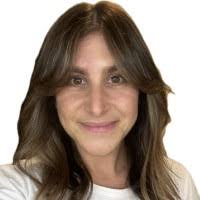 Rowena Katz's Instagram, Twitter & Facebook