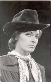 89 años sin John Gilbert John Cecil Pringle (Utah, 10 de julio de 1897- Los  Ángeles, 09 de enero de 1936). Mejor conocido como John Gilbert, fue un  actor estadounidense de la