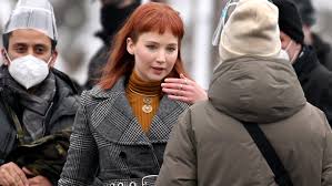 Well, netflix is here to help. Don T Look Up Netflix Cast Features Louisville S Jennifer Lawrence