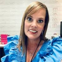 Meredith Whaley's Instagram, Twitter & Facebook