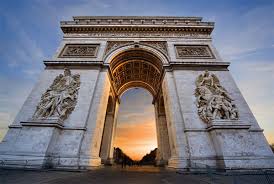 Muzium ini memiliki koleksi lukisan monalisa. Top 5 Places To Go In Paris France Yuktravel Com