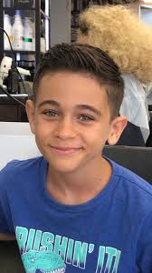 היי אלופים/ות!❤️ אני וחברתי המהממת Sivan Baza רק רצינו סלפי תמים על רקע  שקיעה דרמטית, כזאת שצועקת ״תראו איזה חיים יש לנו!״… אבל בדיוק ברגע השיא