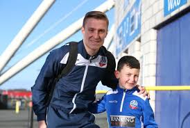 Full list of our lfc articles involving stephen darby. Support For Wanderers Defender Stephen Darby After Mnd Diagnosis The Bolton News