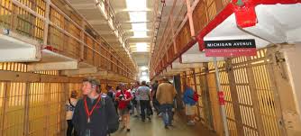 Between 1934 and 1963 the island was used as a federal prison. Besuchen Sie Das Gefangnis Der Insel Alcatraz Mit Tickets San Francisco
