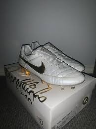 Nike Tiempo Legend Soccer Boot R10 Ronaldinho Limited Edition Touch Of Gold 9us Ebay Soccer Boots Nike Boots
