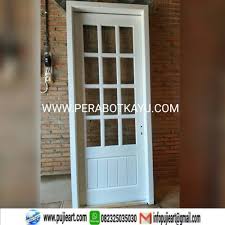 Bahan yang kuat dan berkualitas akan membuat daun pintu kaca dan kaca jendela rumah anda akan tahan lama. Jual Pintu Kamar Mewah Eropa Kombinasi Kaca Model Kusen Pintu Elegan Eropa Kab Jepara Pujieart Furniturejepara Tokopedia