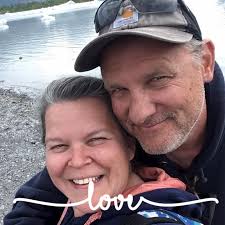 How to stop beagle from licking paws due to allergies?