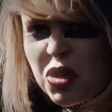 Holly Stallings's Instagram, Twitter & Facebook