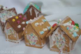 Eine gelungene selbstgemachte geschenkidee für weihnachten. Diy Butterkekshaus Kleine Aber Feine Geschenkidee