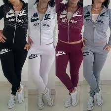 Pin By Jennifer Andrea On Fashion 3 Sporty Outfits Nike Outfits Fashion