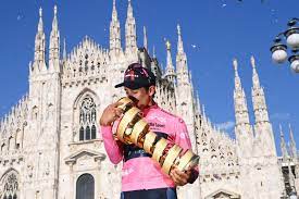 E l tour de 2021 , cuyo recorrido fue anunciado este domingo por los organizadores, se decidirá en los pirineos, el macizo privilegiado en esta edición, que incluye también una contrarreloj la. Bernal Adds Giro D Italia Title To Tour De France Win