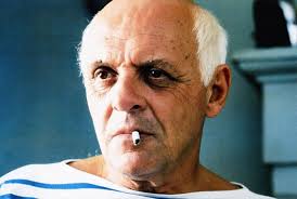 ていて いつか落としてしまうこと まだ気付いてなかった 細かい雨が目に浸みるのも 湿った息が喉に詰まるのも 容にならないものを背負った僕. ã¢ã³ã½ãã¼ ããã­ã³ã¹ äººç©æå ± ã¯ã©ã³ã¯ã¤ã³