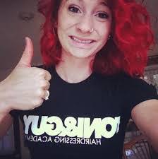 Shannon Heil's Instagram, Twitter & Facebook