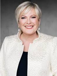 Ali Hobson's Instagram, Twitter & Facebook