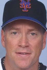 Glavine hurt in accident