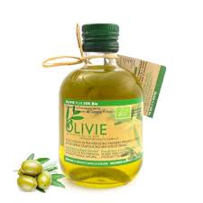Olivie plus 30x merupakan minyak zaitun extra virgin 100% asli yang mampu berikan kita tenaga semulajadi disamping kandungan antioksida yang tinggi akan membantu kita memperbaiki tahap kecergasan kita sekeluarga. Khasiat Minyak Zaitun Olivie Plus 30x Makanan Sihat