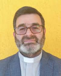 Sacerdotes Y Diáconos