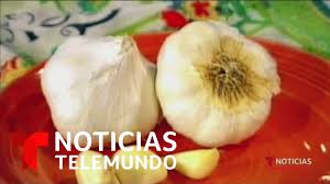 Por Que Comer Ajo No Te Ayudara A Prevenir El Coronavirus Noticias Telemundo Youtube