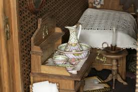 Gallery Of 12 Dollhouses That Trace 300 Years Of British Domesticity 28 Doll House Antique Dollhouse Victoria And Albert Museum