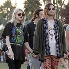 Frances bean cobain (born august 18, 1992) is the daughter of nirvana frontman kurt cobain and hole singer courtney love. Courtney Love So Ubersteht Sie Cobains Todestag Gala De