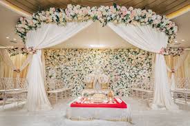 Bharat And Kiran Intercontinental Hong Kong Weddings Weddingsutra Desi Wedding Decor Wedding Hall Decorations Buy Wedding Decorations