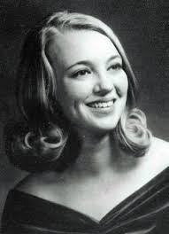 Emma Duty's Instagram, Twitter & Facebook