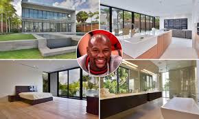 Has no problem buying such a lavish home located in. Floyd Mayweather Buys Another Retirement Home With 7 7m For A Miami Mansion Daily Mail Online