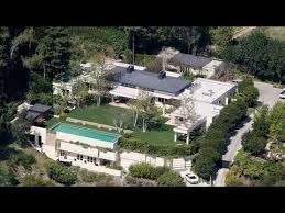 View ellen degeneres's home photos. Ryan Seacrest Buys Ellen Degeneres S Home For 37m Youtube