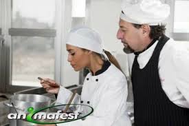 Busco ayudante de cocina con experiencia. Practicas Internacionales Para Ayudantes De Cocina Espana 2021