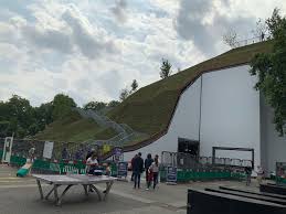 5 the new £2m london attraction has been slated as being like a slag. Ixmhj0gdr2xm7m