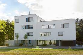 April zwischen 8 und 12 uhr im haus reparaturarbeiten machen, deshalb müssen die fachmänner in alle wohnungen eingelassen werden. Eigentumswohnungen In Nurnberg Thon Lerchenstrasse Schultheiss Projektentwicklung Ag