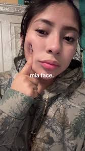 Mia Grady's Instagram, Twitter & Facebook