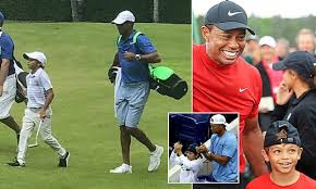 The golden golfer tiger woods has won over 100 tour events. Tiger Woods Son Charlie Steals The Show At Junior Tournament As Golf Star Acts As His Caddy Daily Mail Online