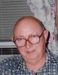 Alex Hadley's Instagram, Twitter & Facebook