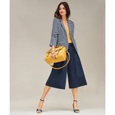Check spelling or type a new query. La Mode Anne Weyburn