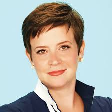 Melissa Mangham's Instagram, Twitter & Facebook