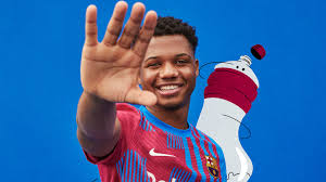 2021/22 new kit unveiling full presentation. Barcelona 2021 22 Kit New Home And Away Jersey Styles Release Dates Goal Com