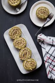 Resep bolu gulung ini dibuat dengan metode semua bahan dikocok sekali waktu. How To Make Hurricane Swiss Roll Cake Bolu Gulung Motif Badai Coconut Recipes Swiss Roll Roll Cake