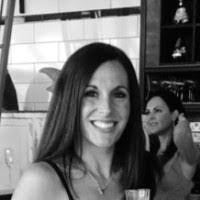 Roslyn Austin's Instagram, Twitter & Facebook