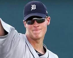 Manning wins in debut for Flying Tigers