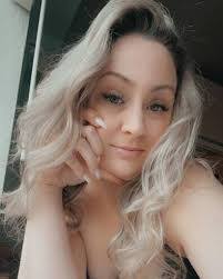 Linda Sohl's Instagram, Twitter & Facebook