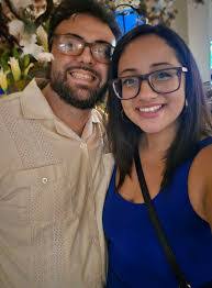 Kelly Hopson's Instagram, Twitter & Facebook