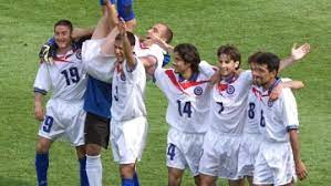 Find and save images from the #seleccion chilena collection by it's awkward (greeey_) on we heart it, your everyday app to get lost in what you love. Quienes Conformaron El Plantel De La Roja En El Mundial De Francia 1998 Tnt Sports