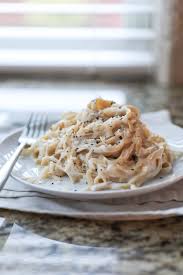 This healthy chicken alfredo pasta recipe is made in just one pan, with all the flavor of traditional alfredo, without the calories! Healthy Alfredo Sauce Lauren S Latest