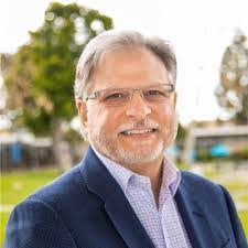 Shelby Burroughs's Instagram, Twitter & Facebook