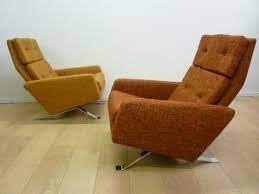 The armchair was designed by robin day for hille and was launched in 1967 following the dramatic success of the poly side chair. Leo Chairs Robin Day Hille Robin Day Mid Century Modern Chair Mid Century Scandinavian Furniture